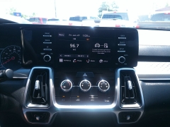 Used 2022 Kia Sorento LX FWD at Carrikers Auto Outlet near Oskaloosa, IA