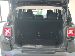 Used 2019  Jeep Renegade 4d SUV 4WD Latitude Altitude at Carrikers Auto Outlet near Oskaloosa&comma; IA