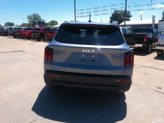 Used 2022 Kia Sorento LX FWD at Carrikers Auto Outlet near Oskaloosa, IA