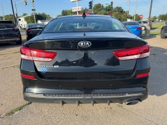 Used 2020  Kia Optima 4d Sedan LX at Carrikers Auto Outlet near Oskaloosa&comma; IA