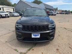 Used 2018  Jeep Grand Cherokee 4d SUV 4WD Overland V6 High Altitude at Carrikers Auto Outlet near Oskaloosa&comma; IA