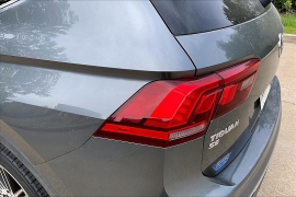 Used 2018  Volkswagen Tiguan 4d SUV SE at Carrikers Auto Outlet near Oskaloosa&comma; IA