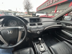 Used 2010  Honda Accord Sedan 4d EX-L Auto at Carrikers Auto Outlet near Oskaloosa&comma; IA