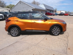 Used 2021 Nissan Kicks SR FWD at Carrikers Auto Outlet near Oskaloosa, IA