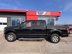 Used 2017 Ford F-150 4WD SuperCrew XLT 5 1/2 at Carrikers Auto Outlet near Oskaloosa, IA