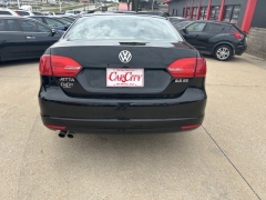 Used 2013  Volkswagen Jetta 4d Sedan SE Auto&sol;PZEV at Carrikers Auto Outlet near Oskaloosa&comma; IA