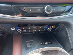 Used 2020  Buick Enclave 4d SUV AWD Avenir at Carrikers Auto Outlet near Oskaloosa&comma; IA