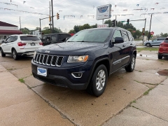 Used 2016  Jeep Grand Cherokee 4d SUV 4WD Laredo at Carrikers Auto Outlet near Oskaloosa&comma; IA
