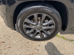 Used 2018  Jeep Grand Cherokee 4d SUV 4WD Overland V6 High Altitude at Carrikers Auto Outlet near Oskaloosa&comma; IA