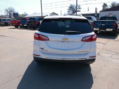 Used 2020 Chevrolet Equinox 4d SUV AWD Premier w/1LZ at Carrikers Auto Outlet near Oskaloosa, IA
