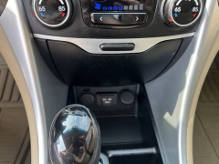 Used 2013  Hyundai Sonata 4d Sedan SE at Carrikers Auto Outlet near Oskaloosa&comma; IA