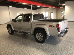 Used 2011  Chevrolet Colorado 4WD Crew Cab LT2 at Carrikers Auto Outlet near Oskaloosa&comma; IA