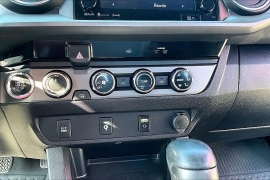 Used 2017  Toyota Tacoma 4WD Access Cab TRD Sport Auto at Carrikers Auto Outlet near Oskaloosa&comma; IA