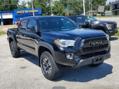 Used 2017  Toyota Tacoma 4WD Double Cab TRD Off-Road Auto at Carrikers Auto Outlet near Oskaloosa&comma; IA
