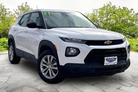 Used 2021  Chevrolet Trailblazer 4d SUV AWD LS at Carrikers Auto Outlet near Oskaloosa&comma; IA