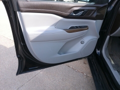 Used 2023 GMC Acadia AWD 4dr SLE at Carrikers Auto Outlet near Oskaloosa, IA