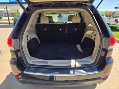 Used 2018 Jeep Grand Cherokee 4d SUV 4WD Limited V6 at Carrikers Auto Outlet near Oskaloosa, IA