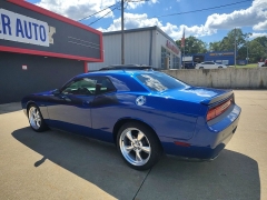 Used 2012  Dodge Challenger 2d Coupe R&sol;T at Carrikers Auto Outlet near Oskaloosa&comma; IA