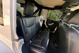 Used 2016  Jeep Wrangler Unlimited 4d Convertible Rubicon at Carrikers Auto Outlet near Oskaloosa&comma; IA