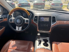 Used 2012  Jeep Grand Cherokee 4d SUV 4WD Overland at Carrikers Auto Outlet near Oskaloosa&comma; IA