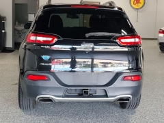 Used 2018  Jeep Cherokee 4d SUV 4WD Limited V6 at Carrikers Auto Outlet near Oskaloosa&comma; IA