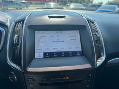 Used 2019  Ford Edge 4d SUV AWD Titanium at Carrikers Auto Outlet near Oskaloosa&comma; IA