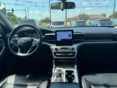 Used 2021  Ford Explorer XLT 4WD at Carrikers Auto Outlet near Oskaloosa&comma; IA