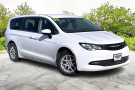 Used 2023  Chrysler Voyager LX FWD at Carrikers Auto Outlet near Oskaloosa&comma; IA