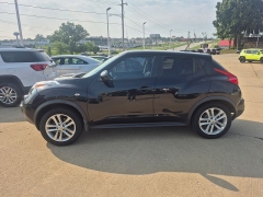 Used 2013  Nissan Juke 4d SUV AWD SL at Carrikers Auto Outlet near Oskaloosa&comma; IA