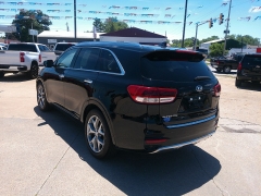 Used 2018 Kia Sorento 4d SUV AWD SX at Carrikers Auto Outlet near Oskaloosa, IA