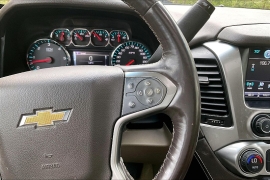 Used 2016  Chevrolet Suburban 4d SUV 4WD LT at Carrikers Auto Outlet near Oskaloosa&comma; IA