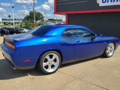 Used 2012  Dodge Challenger 2d Coupe R&sol;T at Carrikers Auto Outlet near Oskaloosa&comma; IA
