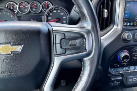 Used 2021  Chevrolet Silverado 1500 4WD Crew Cab 147" LT at Carrikers Auto Outlet near Oskaloosa&comma; IA