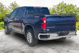 Used 2021  Chevrolet Silverado 1500 4WD Crew Cab 147" LT at Carrikers Auto Outlet near Oskaloosa&comma; IA