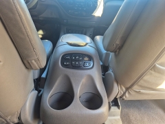 Used 2005  Toyota Sequoia 4d SUV RWD SR5 at Carrikers Auto Outlet near Oskaloosa&comma; IA