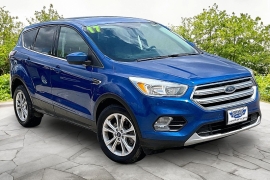 Used 2017  Ford Escape 4d SUV 4WD SE at Carrikers Auto Outlet near Oskaloosa&comma; IA