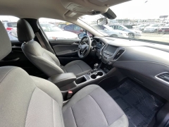 Used 2017  Chevrolet Cruze 4d Hatchback LT Auto at Carrikers Auto Outlet near Oskaloosa&comma; IA