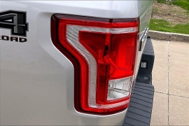 Used 2017  Ford F-150 4WD SuperCab XLT at Carrikers Auto Outlet near Oskaloosa&comma; IA