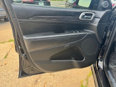 Used 2018  Jeep Grand Cherokee 4d SUV 4WD Overland V6 High Altitude at Carrikers Auto Outlet near Oskaloosa&comma; IA