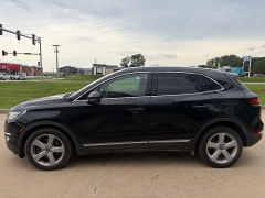 Used 2017  Lincoln MKC 4d SUV FWD Premiere at Carrikers Auto Outlet near Oskaloosa&comma; IA