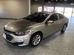  2019 Chevrolet Malibu 4d Sedan LT at Carrikers Auto Outlet near Oskaloosa&comma; IA