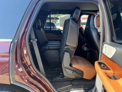 Used 2019 Lincoln Navigator 4d SUV 4WD Reserve at Carrikers Auto Outlet near Oskaloosa, IA