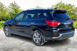 Used 2020  Nissan Pathfinder 4d SUV FWD S at Carrikers Auto Outlet near Oskaloosa&comma; IA