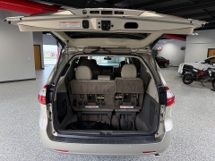 Used 2016  Toyota Sienna 4d Wagon XLE 7-Pass w&sol;Auto Access Seat at Carrikers Auto Outlet near Oskaloosa&comma; IA