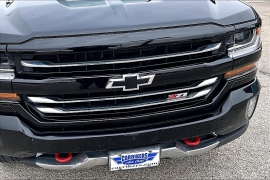 Used 2018  Chevrolet Silverado 1500 4WD Double Cab LT Z71 at Carrikers Auto Outlet near Oskaloosa&comma; IA