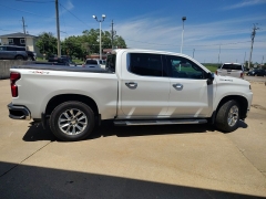 Used 2020  Chevrolet Silverado 1500 4WD Crew Cab LTZ at Carrikers Auto Outlet near Oskaloosa&comma; IA