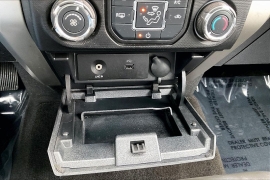 Used 2013  Ford F-150 4WD Supercab XLT at Carrikers Auto Outlet near Oskaloosa&comma; IA