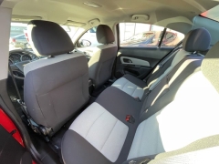 Used 2014  Chevrolet Cruze 4d Sedan LS AT at Carrikers Auto Outlet near Oskaloosa&comma; IA