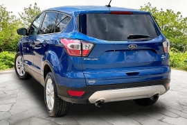 Used 2017  Ford Escape 4d SUV 4WD SE at Carrikers Auto Outlet near Oskaloosa&comma; IA