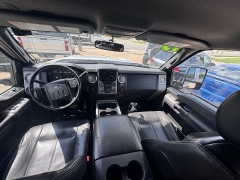 Used 2013  Ford Super Duty F-250 4WD Crew Cab Lariat at Carrikers Auto Outlet near Oskaloosa&comma; IA